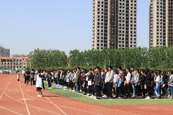 热烈祝贺我院趣味运动会顺利举行